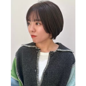 ショートボブ