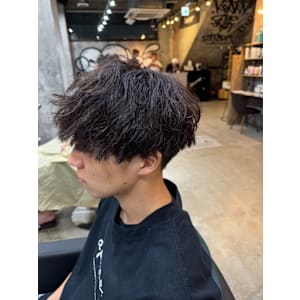 kearny -メンズパーマ&メンズカット- 上野
