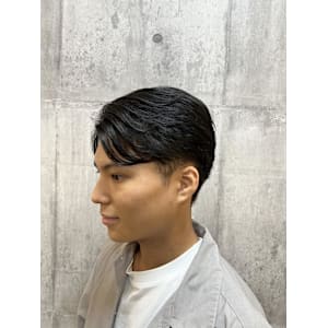 ショート×センターパート