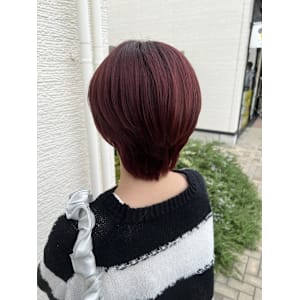 チェリーレッド