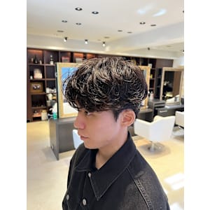 韓国メンズヘア　シャドウパーマ×スパイラルパーマ