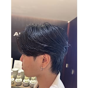 韓国ヘア カルマパーマ センターパート ウルフ 表参道