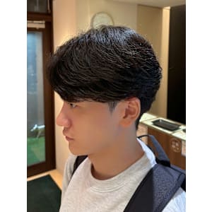 韓国風カルマパーマ 韓国ヘア メンズ 原宿 表参道