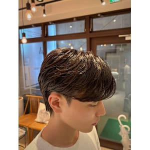 韓国風カルマパーマ 韓国ヘア メンズ 原宿 表参道