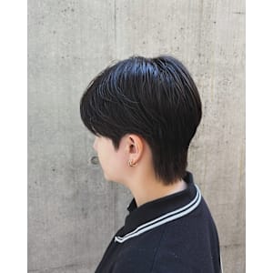 韓国風ダウンパーマ　韓国ヘア　メンズ　原宿　表参道