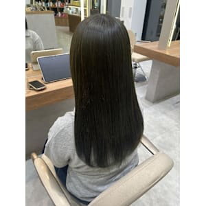 赤みを消したい方必見！オリーブグレージュ