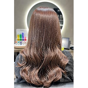 ピンクベージュ