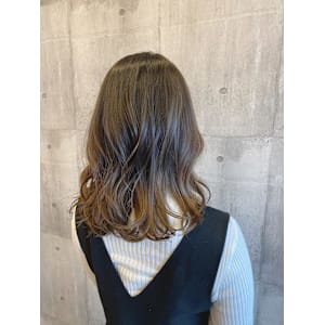 極細ハイライトカラー〈ARCH CHIAKI〉