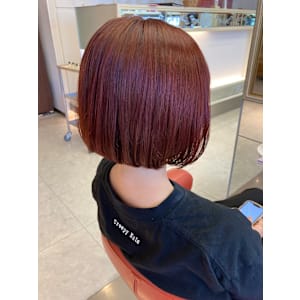 艶めくプラムカラー