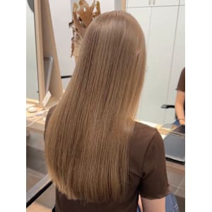 ミルクティーベージュダブルカラーケアブリーチ韓国風レイヤー