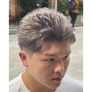 ショートバック　スパイキー　ブリーチ　シルバー