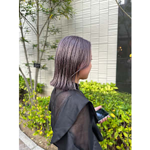 切りっぱなしボブ×ラベンダーグレー