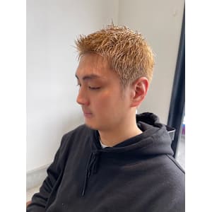 スパイキーショート