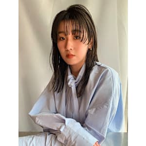 【 レイヤースタイル × アッシュオリーブベージュ 】浅野