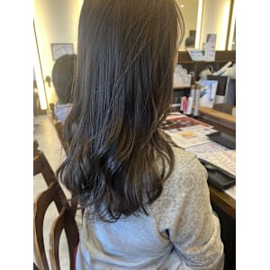 モノトーンベージュ