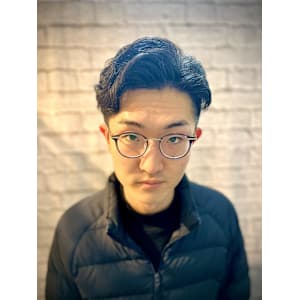 クセ毛を活かしたパーマ風バーバースタイル！【床屋】