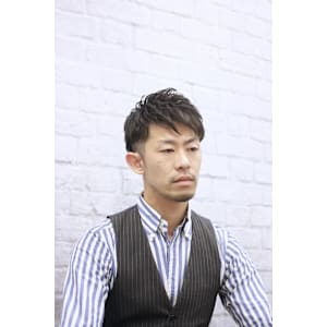 スーツに合うツーブロックスタイル【理容室/バーバー】