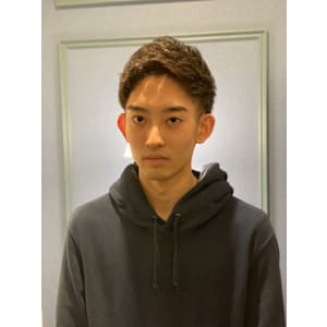 毛流れアップバングショート