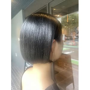 コンパクトミニボブ