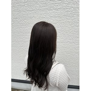 ダークブラウン