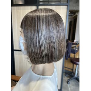 【sourire南大分】白髪ぼかしハイライト×ボブ - 半個室型美容室 Sourire 南大分店【ハンコシツガタビヨウシツスーリール ミナミオオイタテン】掲載中