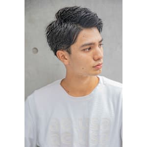 メンズ　パーマ　眉毛　ブリーチ　ツイストスパイラル　眉毛サロ