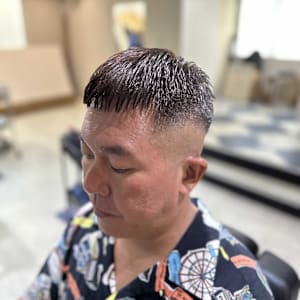 クロップ x スキンフェード