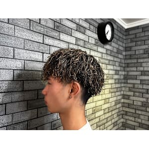 メッシュ＋カット＋ツイストスパイラルパーマ