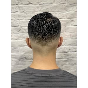 スキンフェード/サイドパート/七三分け/ビジネス