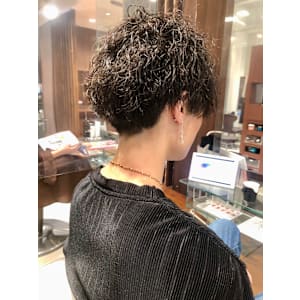 縦落ちスパイラルパーマ