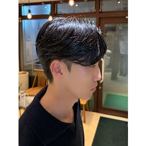 韓国風カルマパーマ　韓国ヘア　メンズ　原宿　表参道