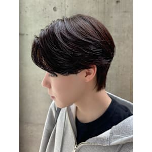 韓国ヘア　韓国風カルマパーマ　メンズ　原宿　表参道