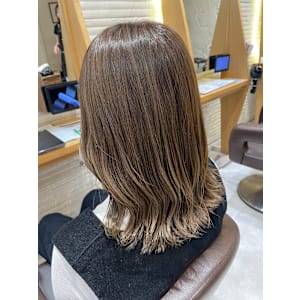 透明感オリーブベージュカラー×小野ふゆり