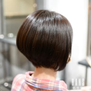 【クール＆エレガント】前下がりボブカットで洗練された大人ヘア