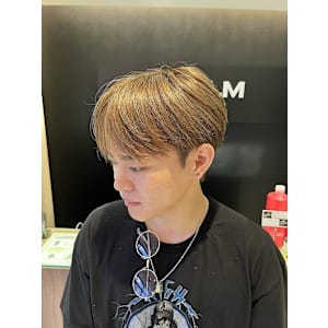 メンズ韓国ヘア アッシュベージュ シースルーマッシュ