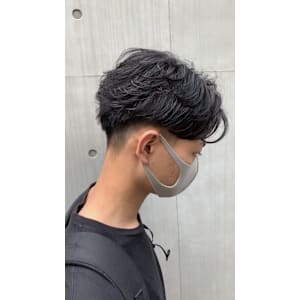 ナチュラルセンターパート ワンカールパーマ 韓国ヘア