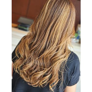 HAIR BRAND Link 小束山店×ロング