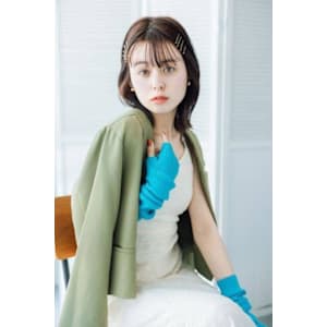 シースルーくびれミディ