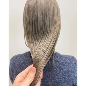 プラチナベージュ