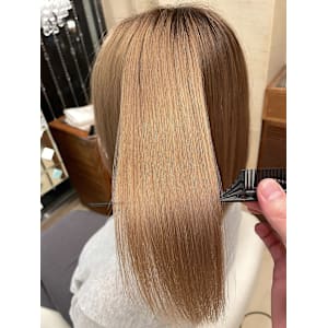 うるツヤストレートスタイル　tiptop 目白