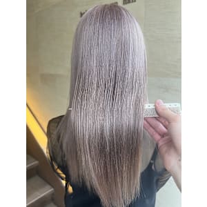 グレージュカラー！  tiptop 目白