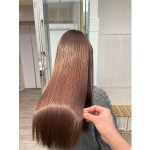 レイヤーロンググレーベージュ縮毛矯正シンプルストレート