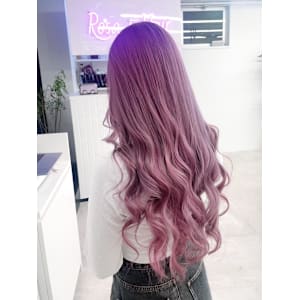 ピンクロングヘアー