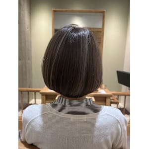 【sourire南大分】白髪ぼかしハイライト×ボブ - 半個室型美容室 Sourire 南大分店【ハンコシツガタビヨウシツスーリール ミナミオオイタテン】掲載中