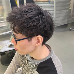 20代　刈り上げショート