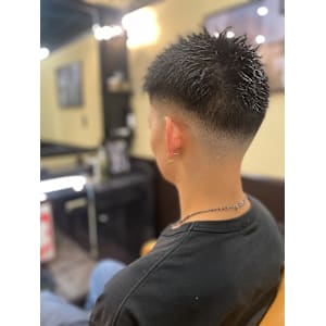 BARBER Chos メンズトータルビューティ×ショート