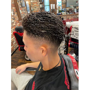 BARBER Chos メンズトータルビューティ×ショート