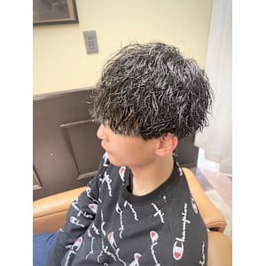BARBER Chos メンズトータルビューティ×ショート