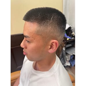BARBER Chos メンズトータルビューティ×ショート