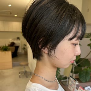 《イーズ鎌倉》ハンサムショート/20代/30代ヘア/小顔